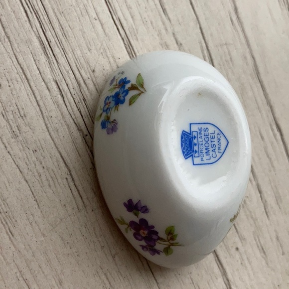 Limoges porcelain egg trinket dish - Picture 6 of 11